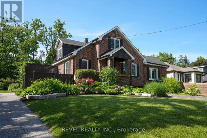 36 DALTON STREET, Barrie (City Centre), Ontario L4N1M3