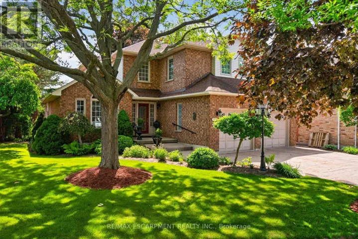 21 FERN AVENUE, Hamilton (Waterdown), Ontario L0R2H0