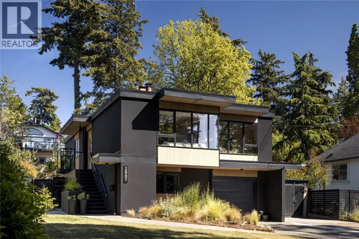 2887 Colquitz Ave, Saanich, British Columbia V9A2L9