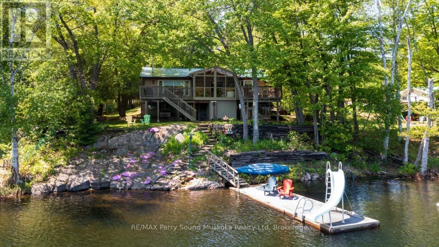 Miller Lake 4 Season Cottage or Home!