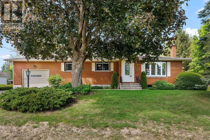 397 CHAMBERLAIN STREET, Pembroke, Ontario K8A2N3
