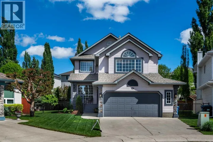 74 Douglasview Circle SE, Calgary, Alberta T2Z2P4
