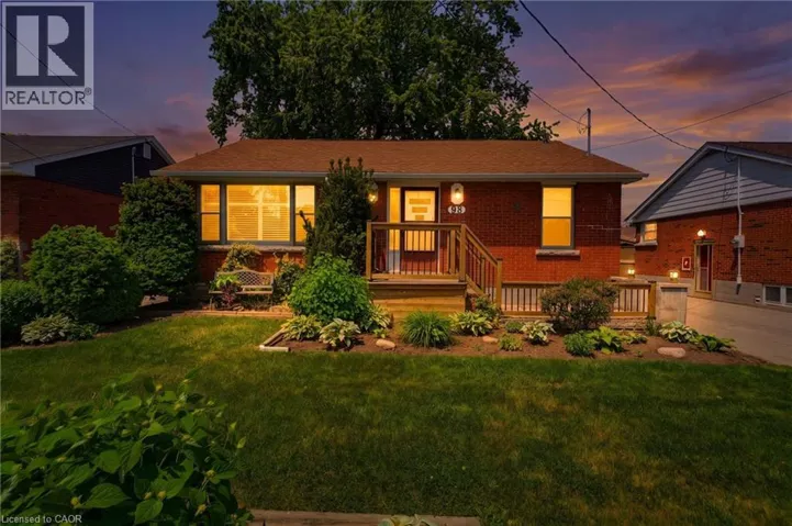 98 WISE Crescent, Hamilton, Ontario L8T2L8