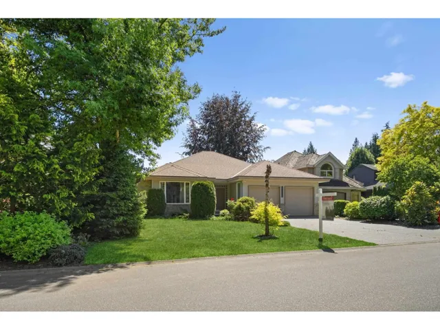 21106 44A AVENUE, Langley, British Columbia V3A8P9