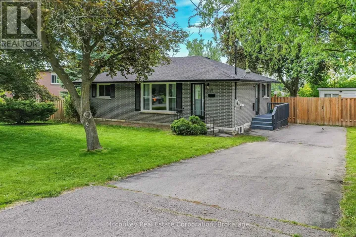 308 COLLISON AVENUE, Peterborough (Ashburnham Ward 4), Ontario K9J1A6