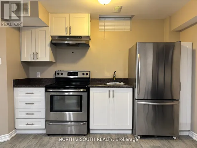 BSMT - 23 VANWOOD CRESCENT, Brampton (Vales of Castlemore), Ontario L6P2X3