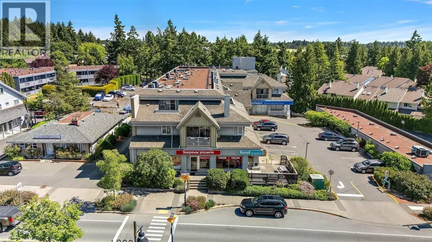 302 7143 West Saanich Rd, Central Saanich, British Columbia V8M1P7