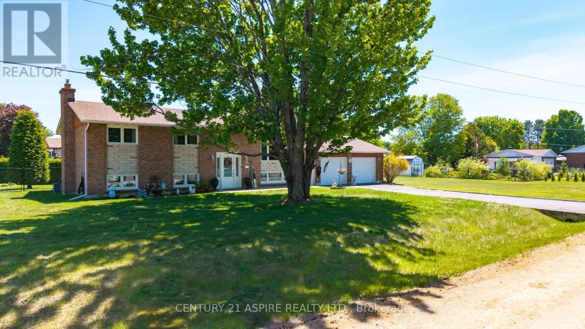 2 DORIS STREET, Petawawa, Ontario K8A7V1