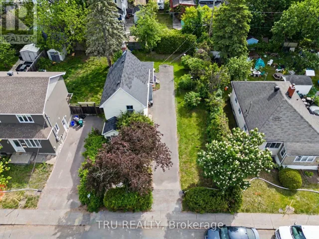 23 ANNA AVENUE, Ottawa, Ontario K1Z7T5