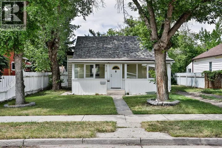 318 16 Street N, Lethbridge, Alberta T1H3A3