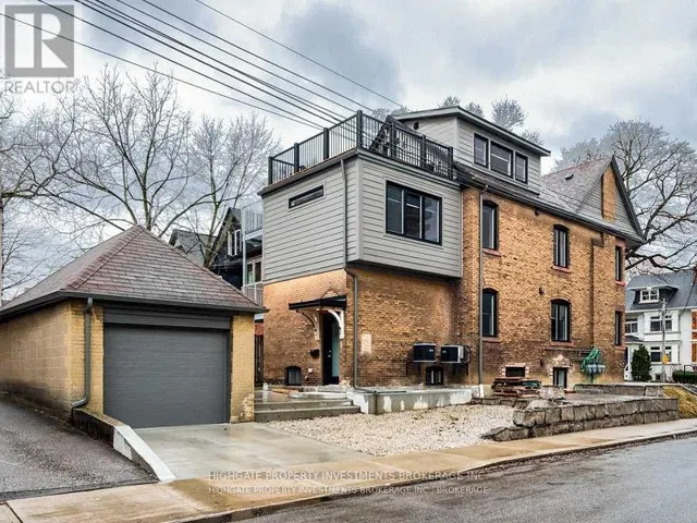 MAIN - 129 HILTON AVENUE, Toronto (Casa Loma), Ontario M5R3E8
