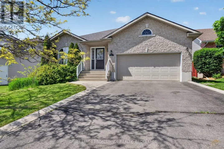 18 MCKEOWN CRESCENT, Loyalist (Amherstview), Ontario K7N1Y3