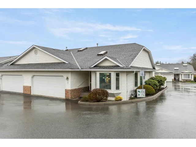 19 3054 TRAFALGAR STREET, Abbotsford, British Columbia V2S7X6