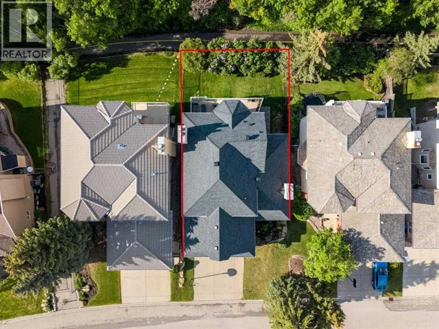 68 Christie Knoll Heights SW, Calgary, Alberta T3H2V2