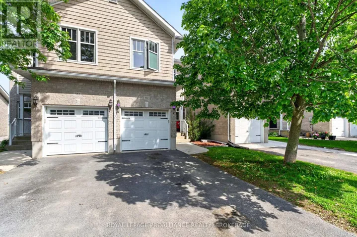 960 SWANFIELD STREET, Kingston (East Gardiners Rd), Ontario K7M0A5