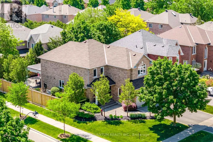 490 GROVEHILL ROAD, Oakville (RO River Oaks), Ontario L6H6L2