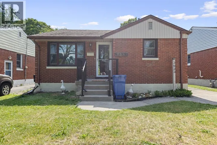 3833 VAUGHAN, Windsor, Ontario N9C1Z6