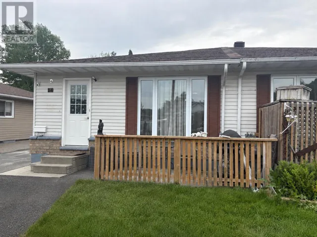 14 Albert ST, Elliot Lake, Ontario P5A2Y8