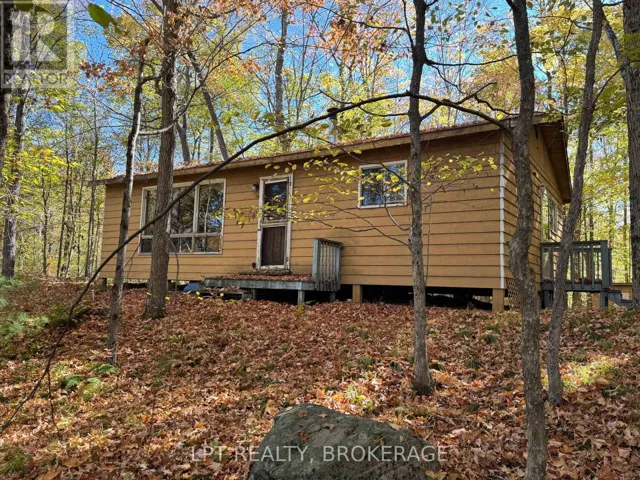 500 YVON LANE, Rideau Lakes, Ontario K0G1X0