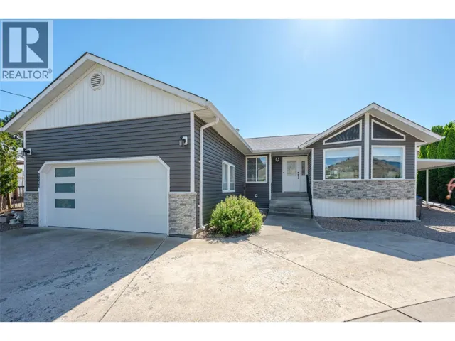 6763 MEADOWS Drive, Oliver, British Columbia V0H1T4
