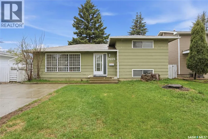 2009 Easthill, Saskatoon, Saskatchewan S7J3C6