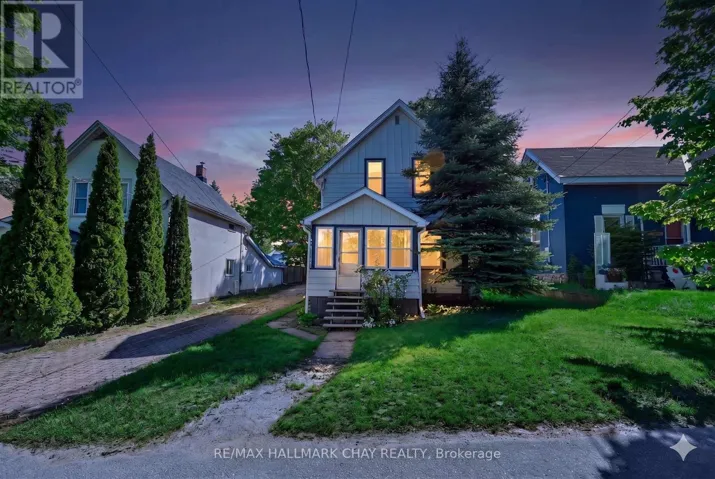 23 MARIA STREET, Penetanguishene, Ontario L9M1L5