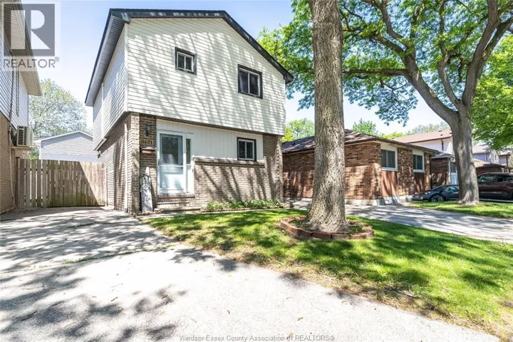 8611 DARLINGTON, Windsor, Ontario N8S4M5