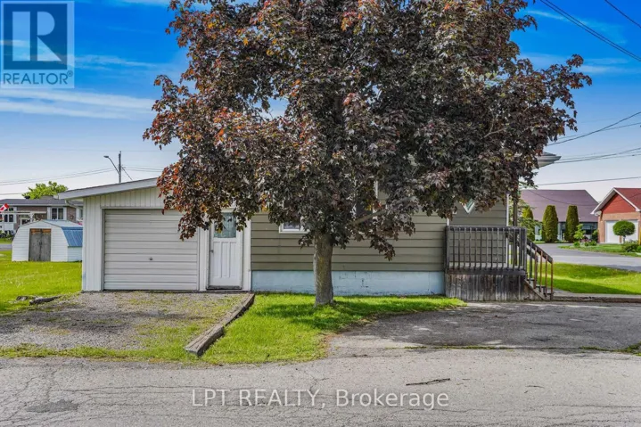 31 JOHNSTON STREET, Alfred and Plantagenet, Ontario K0B1A0