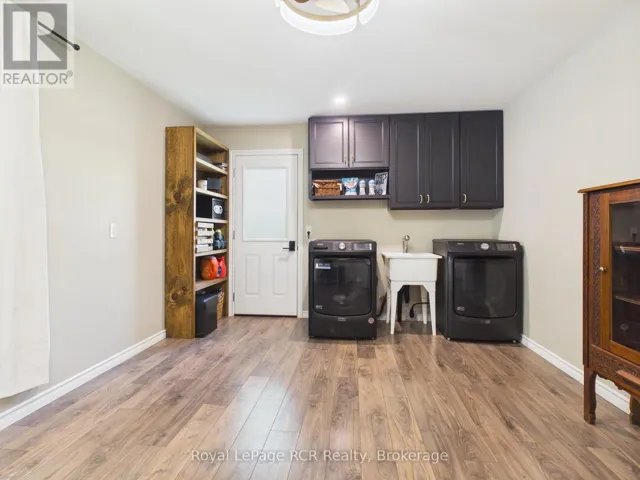 780