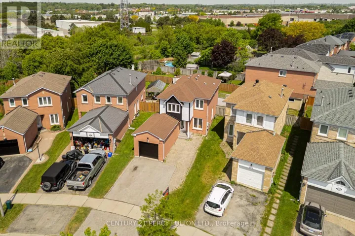 611 ATWOOD CRESCENT, Pickering (West Shore), Ontario L1W3W7