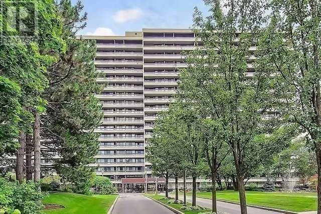1010 - 8111 YONGE STREET, Markham (Royal Orchard), Ontario L3T4V9