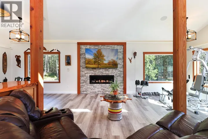 8400 Owl Cres, Denman Island, British Columbia V0R1T0