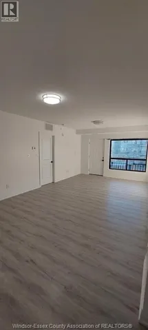 3370 Stella Cres, Windsor, Ontario N8T0B8