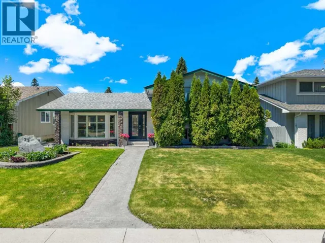 32 Lake Crimson Close SE, Calgary, Alberta T2J3K7
