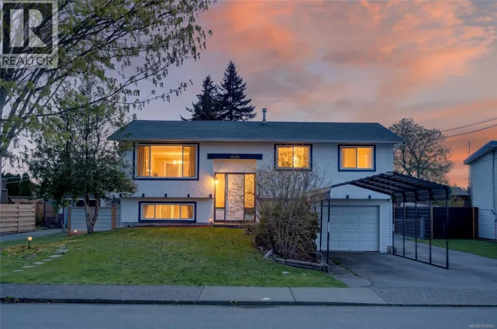 1130 21st St, Courtenay, British Columbia V9N2B8