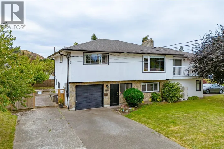 3881 Olivia Pl, Saanich, British Columbia V8P4T3