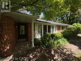801 BOOK Road E, Ancaster, Ontario L9G3L1