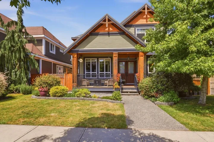 17351 3A AVENUE, Surrey, British Columbia V3Z2N7
