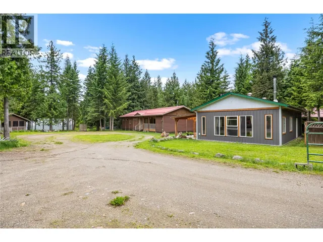 16424 Wadds Road, Crawford Bay, British Columbia V0B1E0