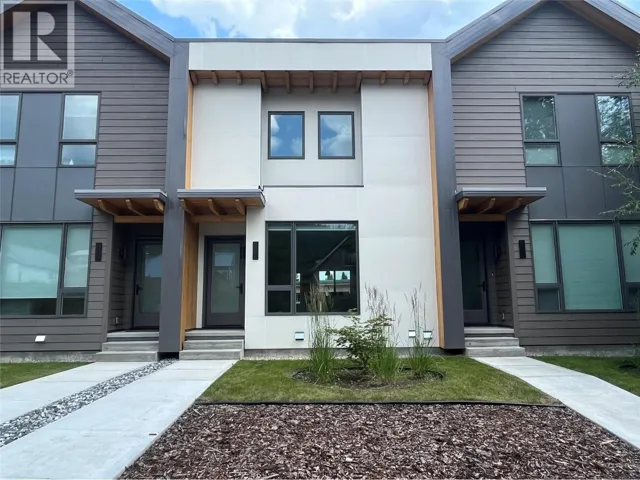 2452 WASHINGTON Street Unit# 4, Rossland, British Columbia V0G1Y0