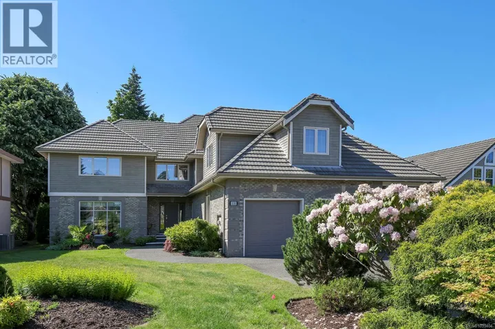 3331 Royal Vista Way, Courtenay, British Columbia V9N9X6