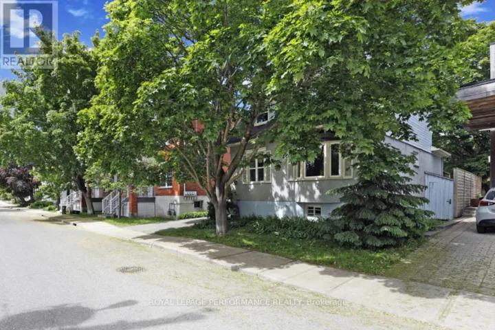 152 IVY CRESCENT, Ottawa, Ontario K1M1X6