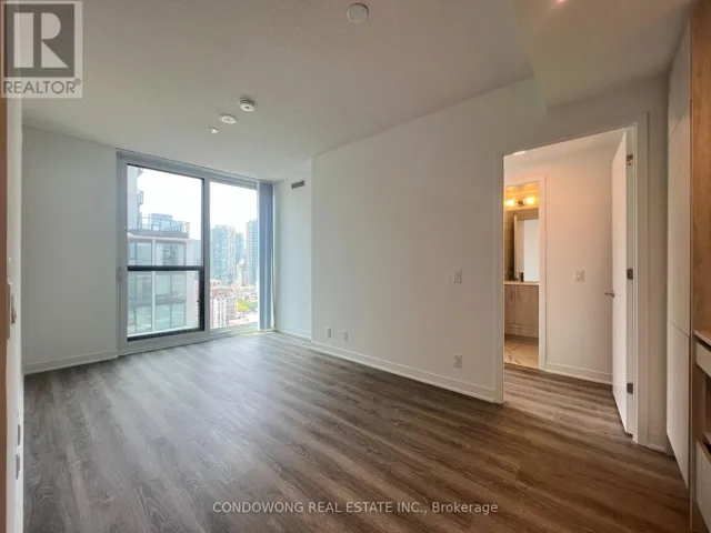 2612 - 180 FRONT STREET E, Toronto (Moss Park), Ontario M5A0A9