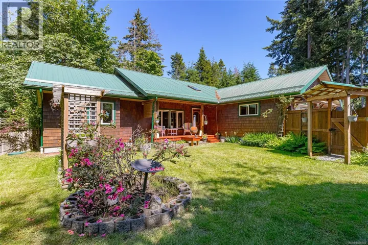 4611 Berbers Dr, Bowser, British Columbia V0R1G0