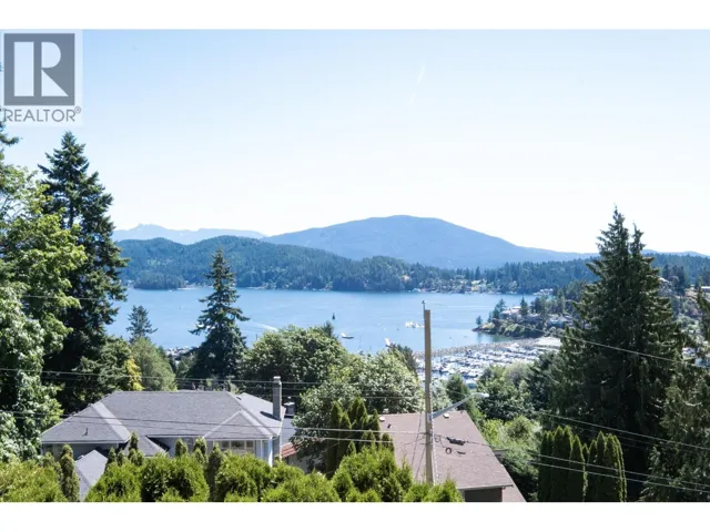 485 ABBS ROAD, Gibsons, British Columbia V0N1V0