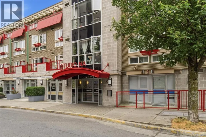 411 99 Chapel St, Nanaimo, British Columbia V9R5H3