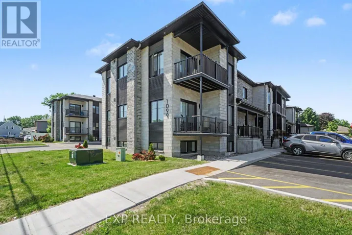 101 - 1099 NOTRE DAME STREET, Russell, Ontario K0A1W0