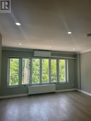 552A SHEPPARD AVENUE W, Toronto (Bathurst Manor), Ontario M3H2R9