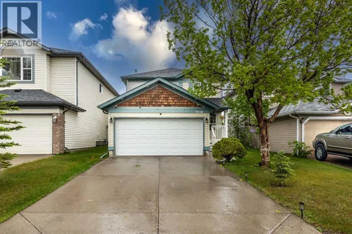7820 Laguna Way NE, Calgary, Alberta T1Y7G8