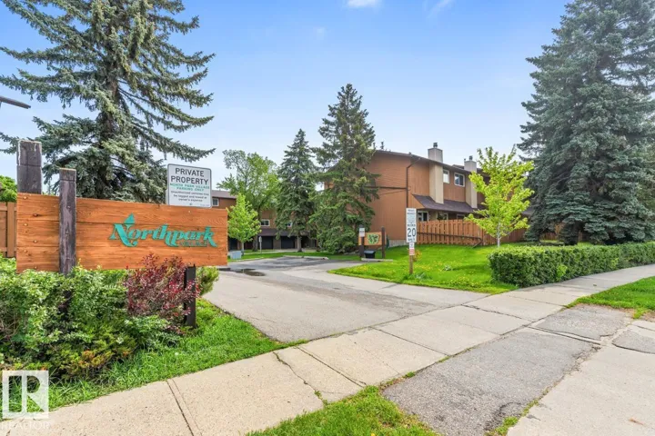 15731 121 ST NW, Edmonton, Alberta T5X2S1